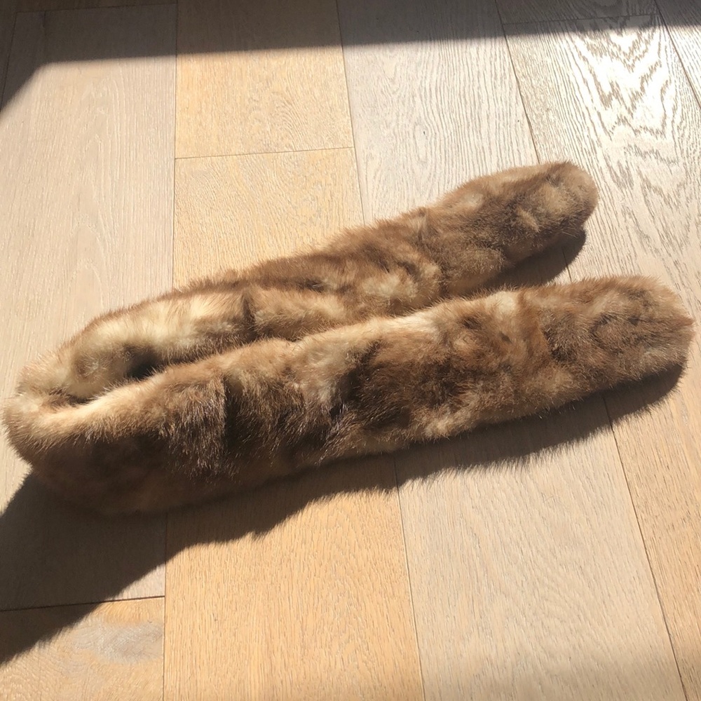 Vintage mink wrap 37” long 4” wide